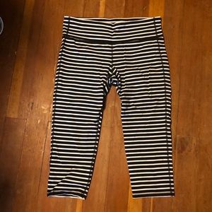 Athleta stripped crop leggings